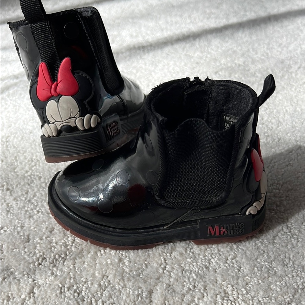 Disney Zara Black Ankle-High Boots with Side Zipper featuring Minnie Mouse